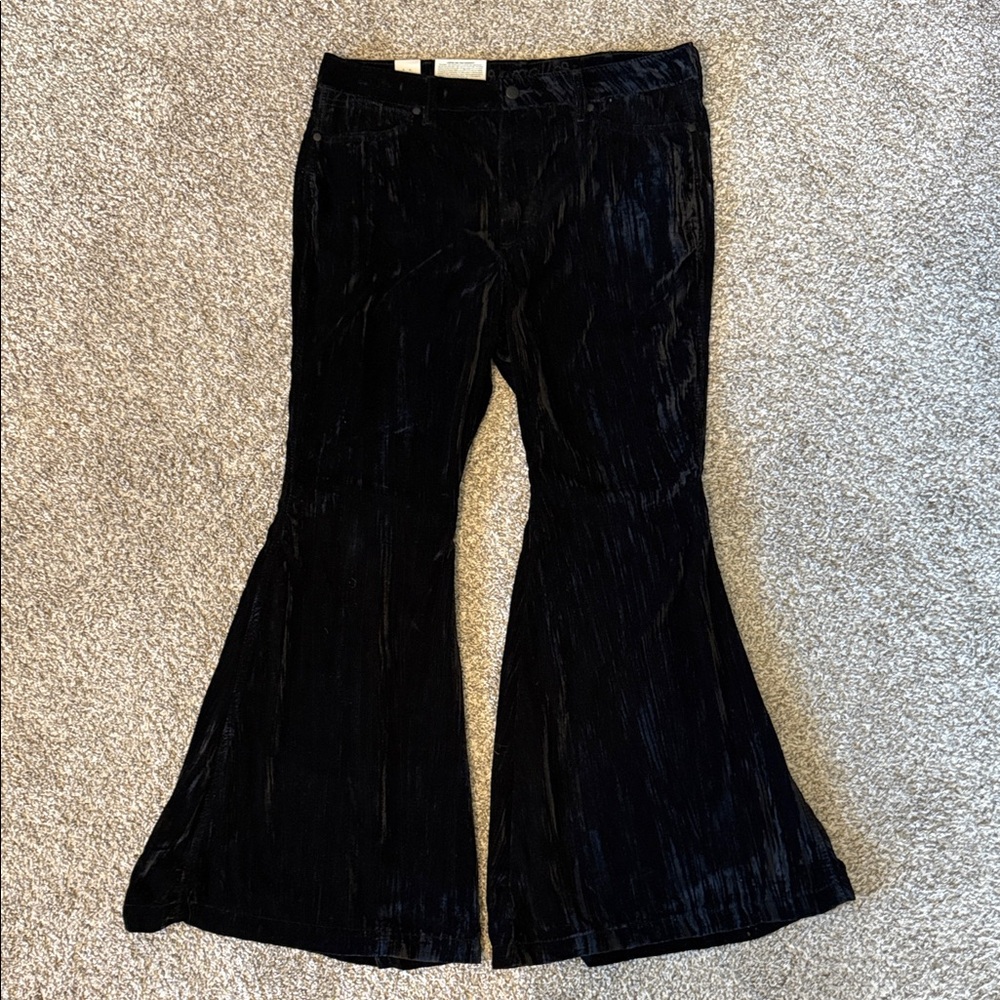 Wrangler Black Velvet Flare Pants Size 33x32